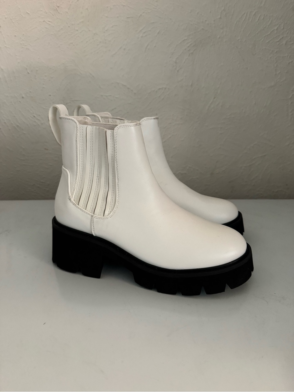 Women's White Chelsea Lug Sole Boots - Modern Platform Ankle Boot